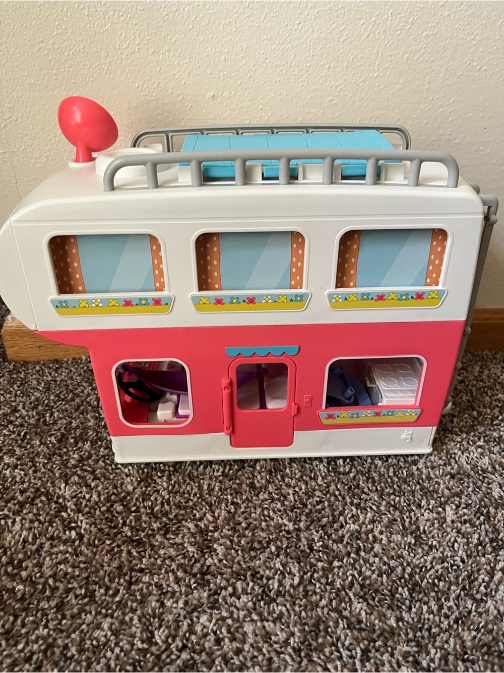 Peppa Pig Family Motorhome